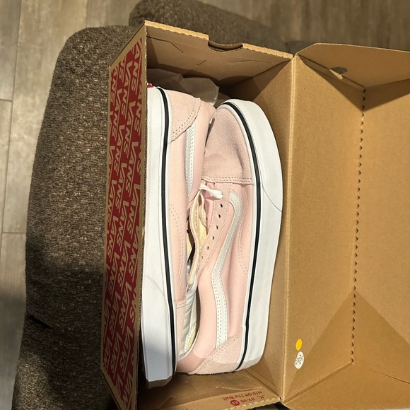 Brand new vans size 8 pale pink - Picture 2 of 3
